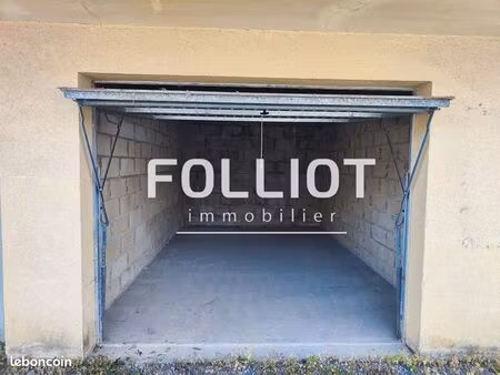 parking/box 1 pièce 15 m²