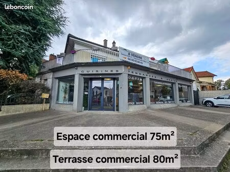 local commercial 220m² à villeneuve-le-roi