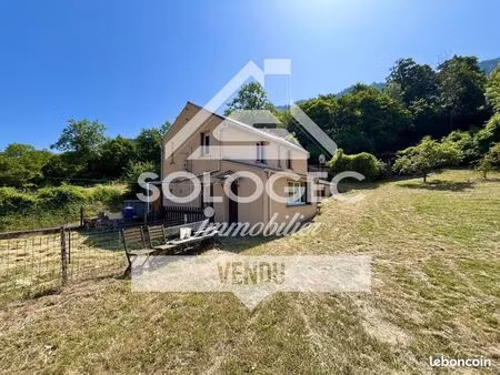 maison 3 pièces 81 m²