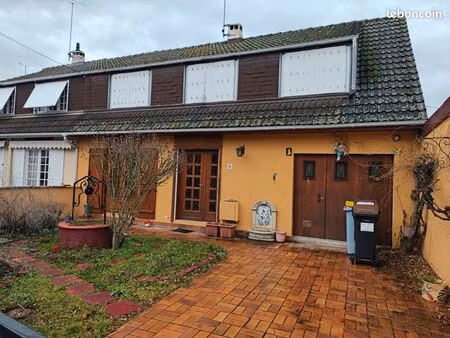 maison familiale mitoyenne  108m2