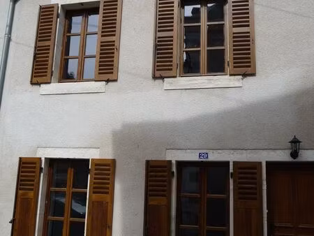 maison de ville à louer