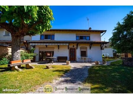 maison 4 pièces 137 m²