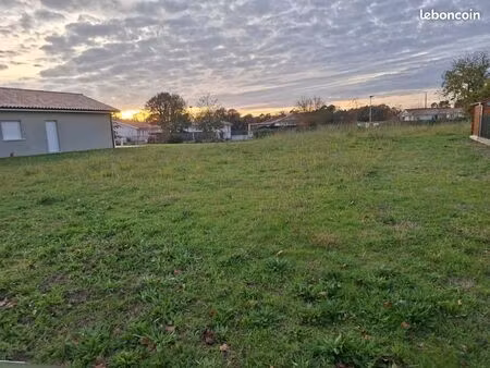 terrain 965 m² haut mauco