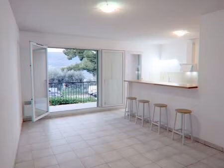 particulier loue appartement 3 pièces 67m² meublé - centre colomars