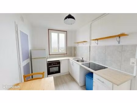 t3 en rez de chaussée bien propre