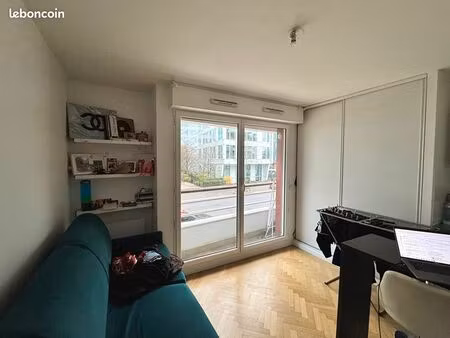 studio 1 pièce 20 m²