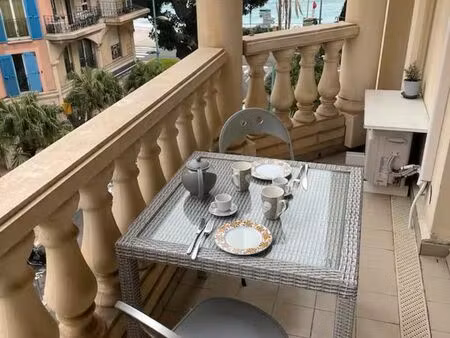 joli studio  location longue  1 à 2 personnes