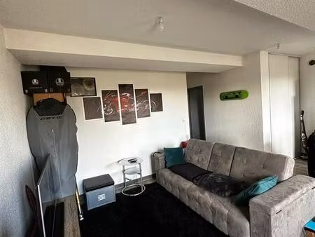 appartement 50 m2 1 chambre rénové dans immeuble de caractere