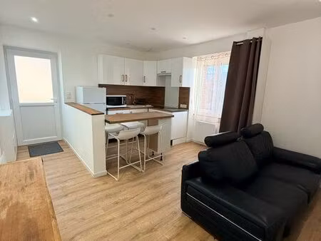 a loue f2 meublé st jean bonnefonds