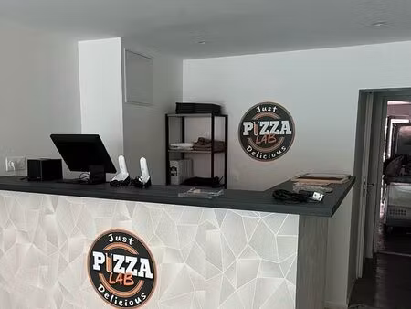 pizzeria / snack / restaurant