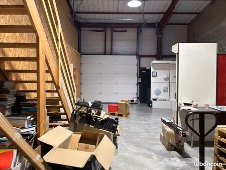 entrepôt 325 m² gouesnou