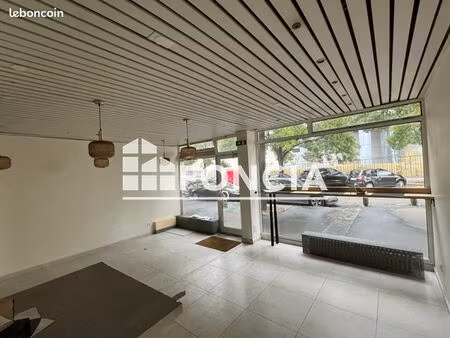 local commercial 51 m²