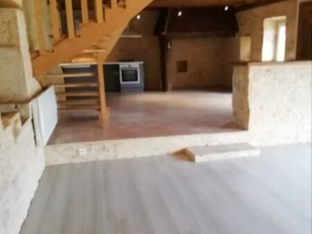 maison individuelle en pierre rénovée avec jardin  lot  cuzance