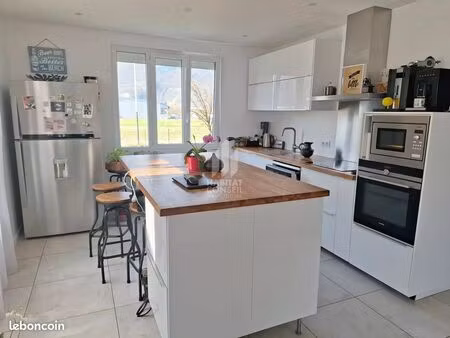 maison 3 pièces 80 m²