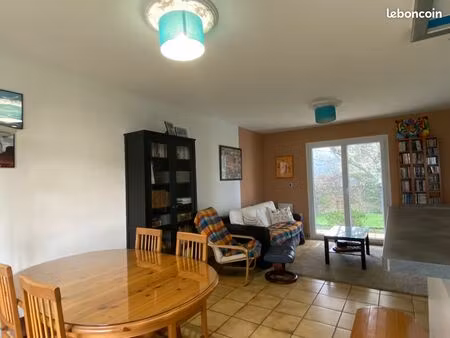 maison 4 pièces + garage et abris voiture