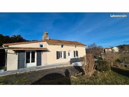 charmante maison ancienne entièrement rénovée  proche de toutes commodités