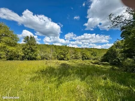 terrain 1 987 m² luzech