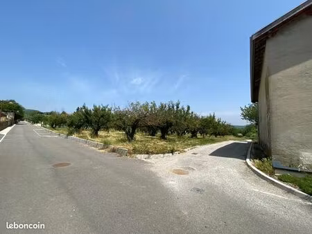 terrain 586 m² châteauneuf-de-galaure