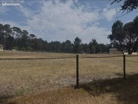 terrain 1 610 m² montendre