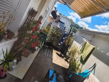 appartement f3 avec terrasse