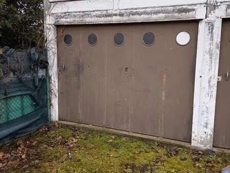 garage/box quartier calme