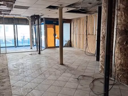 local à louer 750 euros