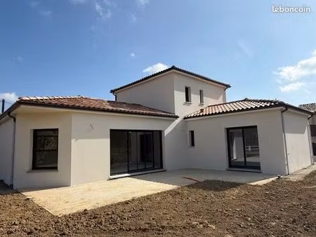 maison 4 pièces 95 m²