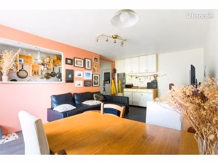 bel appartement de 63m2 - jardin de 130m2 et parc arboré sur 2ha