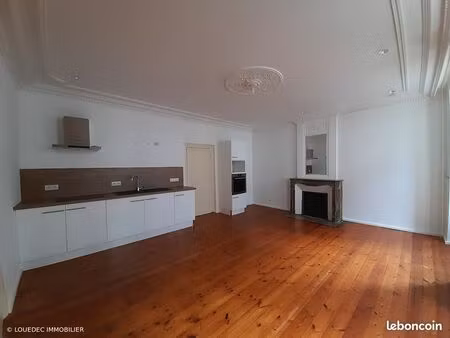 appartement 3 pièces 82 m²