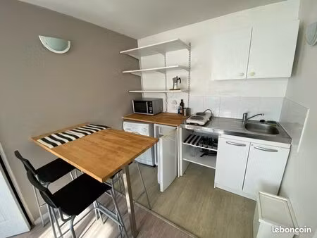 t2 meublé très ensoleillé