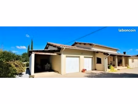 ? maison t6 de 167 m² avec piscine  panneaux solaires et grand terrain – daux (31)