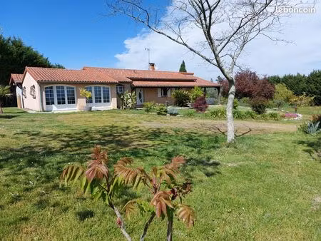 vend maison t6 180m2