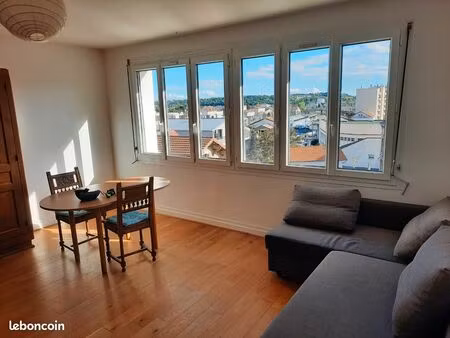 t3 centre ville proche gare