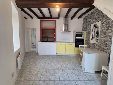 maison de bourg à montjean rénovée de 42m² 1 chambre