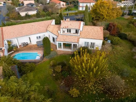 maison familiale rue du roussillon