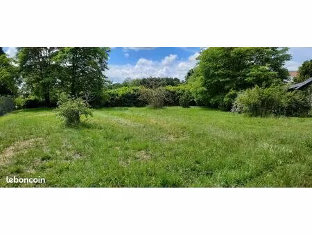 terrain à bâtir mont près chambord