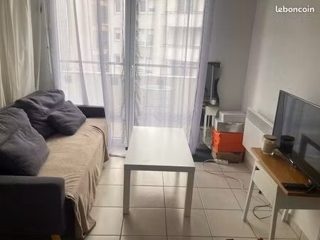 appartement meublé dans résidence de standing avec parking  carmes/1er mai
