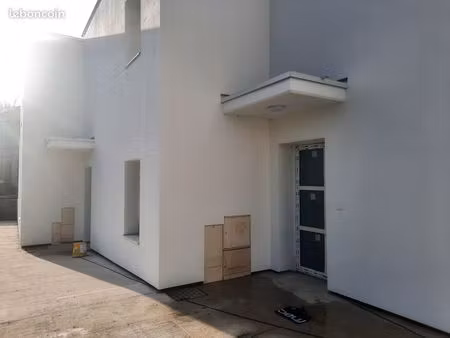 maison neuve en duplex à betting – 95 m²