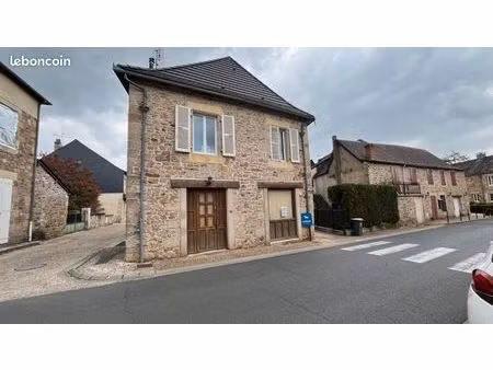 immeuble 163 m² cublac