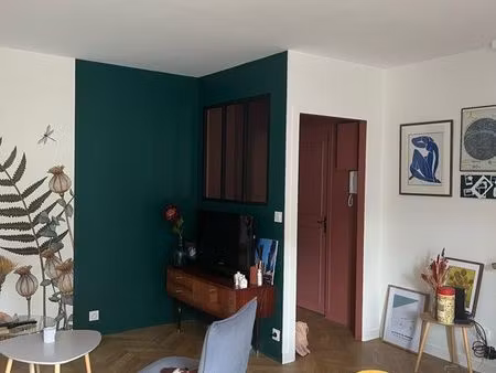 à louer – appartement t2 meublé – 49 m² – laval rive gauche – 595 cc