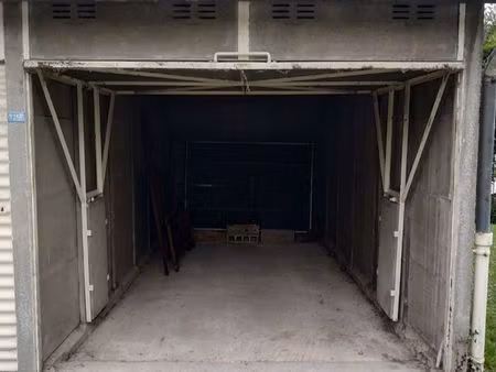 garage/box ou garde meubles