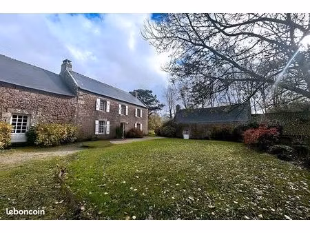 propriété 7 pièces 145 m²