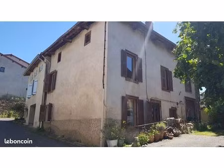 charmante maison de village : dore-l'eglise