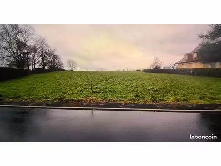 a vendre terrain constructible