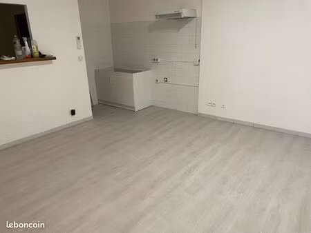 à louer appartement t1 autignac