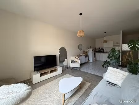 appartement 3 pièces 55 m²