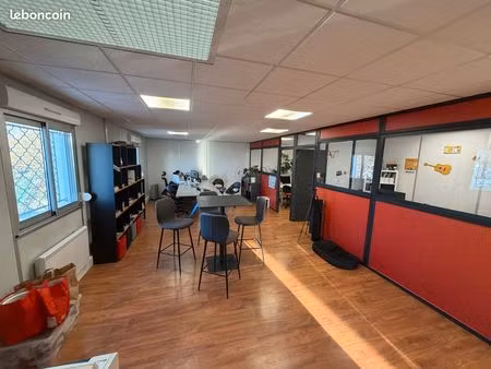 a louer : bureaux & espace de coworking à louer 95 m² au nord de dijon (village auto)