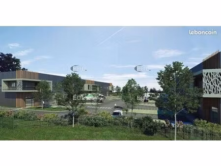 local d'activité 3 309 m²