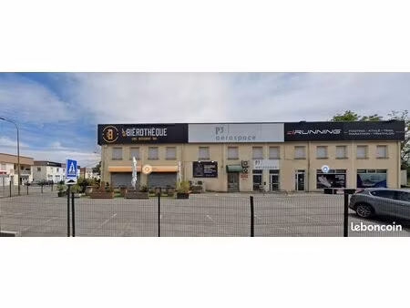 local commercial 491 m²