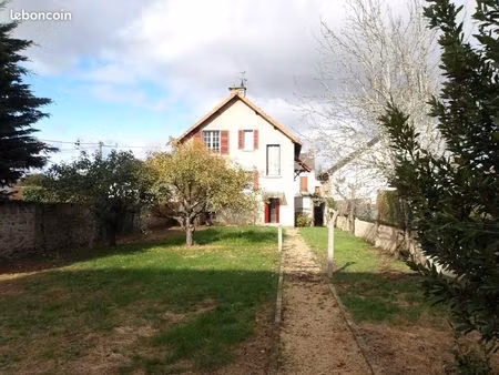 maison 7 pièces 104 m²